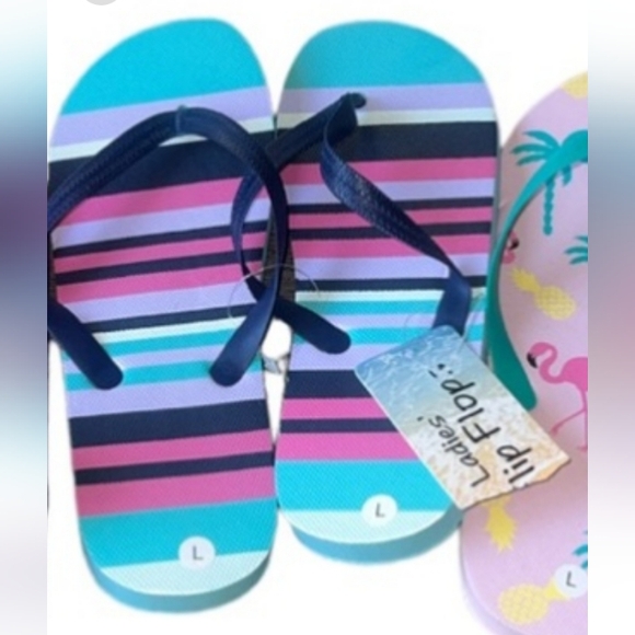 CUTE OLD NAVY  Sandals Striped Blue Pink Dark Blue Flip Flop Shoes NEW 10 M - Picture 1 of 6